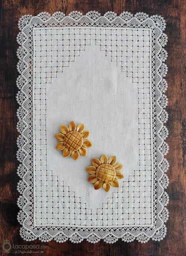 BROCCATELLO - Centro in pizzo armeno - 45x30 cm