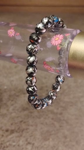Marble like "painted" beaded bracelet
