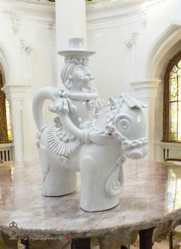 SALVATORE - Cavaliere in ceramica di Grottaglie