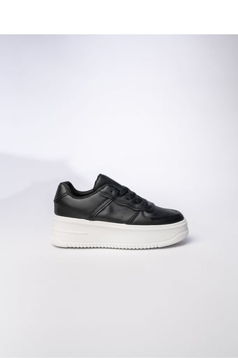 Sport Shoes Inello