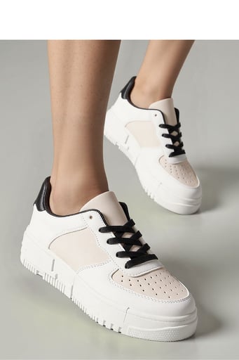 Sport Shoes Inello
